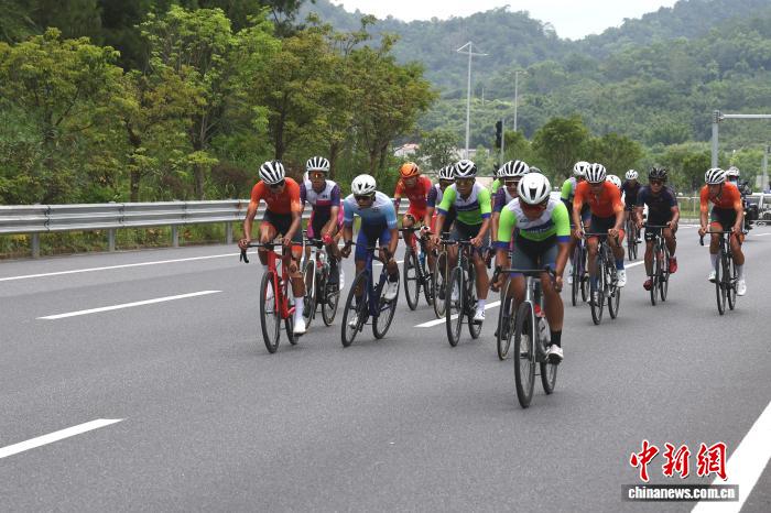 南美区晋级之路：赛事风险规避指南 - 世界杯半决赛战况